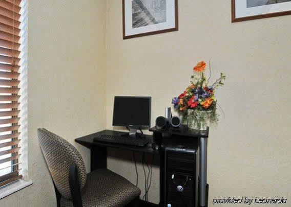 Quality Inn 2*